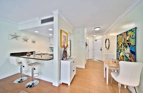 Captiva Condo | Chic Captiva Villa Residence with Great Amenities