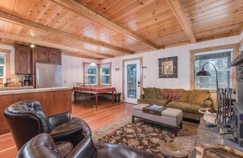 Carnelian Bay House | Chic Carnelian Bay Cabin