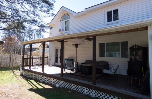 Harris House | Chic Catskills Farmhouse