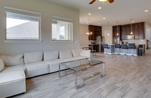 Cedar Park House | Chic Cedar Park Family Home - Pets Welcome!