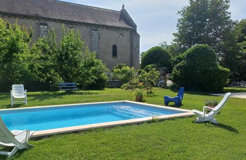 Saint-Genes-du-Retz Bed & Breakfast | Chic & charme au Presbytère