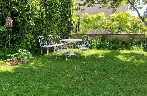 Saint-Genes-du-Retz Bed & Breakfast | Chic & charme au Presbytère