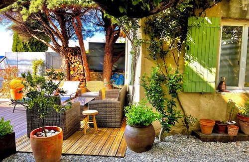 Sablet House | Chic, charming house in Provence.