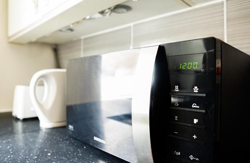 Bootle House | Chic City Loft Room