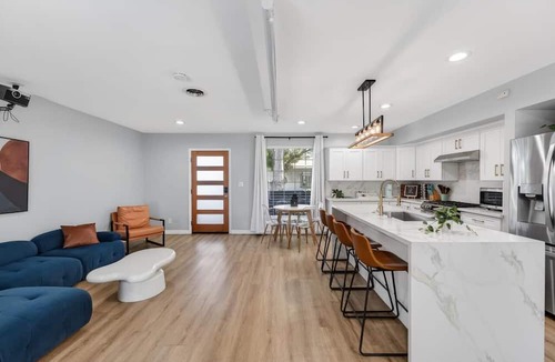 South of Conant House | Chic Coastal Villa | Pool, Spa & Beach Nearby 6 mi