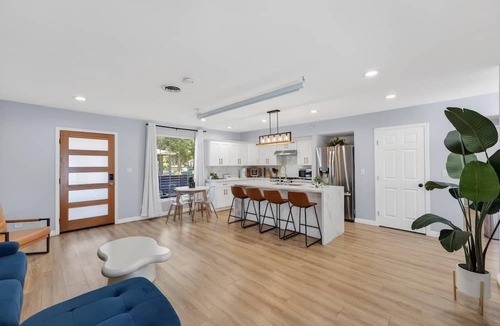 South of Conant House | Chic Coastal Villa | Pool, Spa & Beach Nearby 6 mi