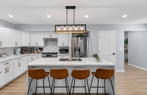 South of Conant House | Chic Coastal Villa | Pool, Spa & Beach Nearby 6 mi