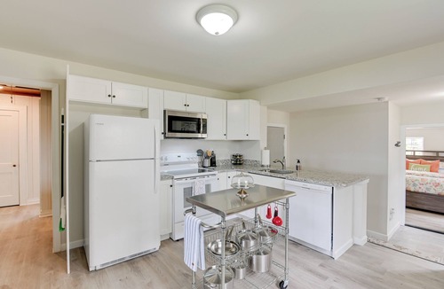 Columbia House | Chic Columbia Home < 2 Mi to Historic Square!