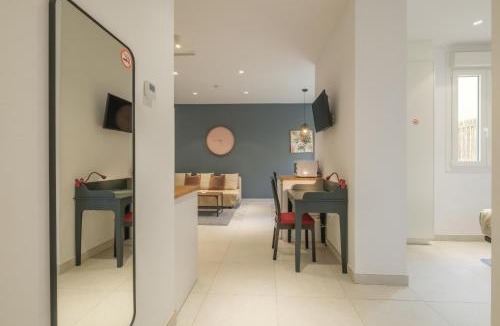 La Petxina Apartment | Chic & Comfortable Apartment, Private Terrace
