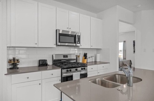 Wetmore House | Chic & Comfortable NB Escape