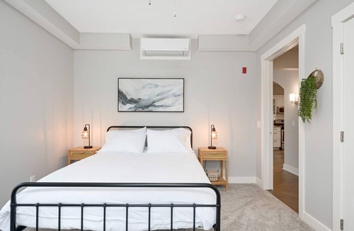Lowry Hill East Condo | Chic condo 10/10 location!