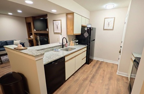 Stratton Mountain Condo | Chic Condo at Stratton Resort