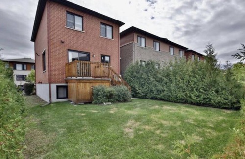 Brossard Condo | Chic Condo Comfort: Your Ideal Brossard Retreat Awaits