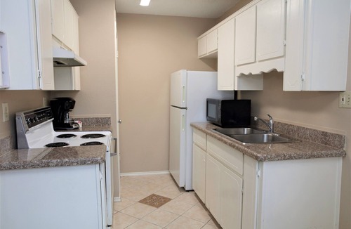 Donna Apartment | Chic corporate apartment in the Mid Rio Grande Valley