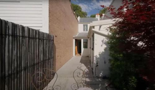 Millers Point Apartment | Chic Cosy Uninterrupted View Sydney Harbour Bridge