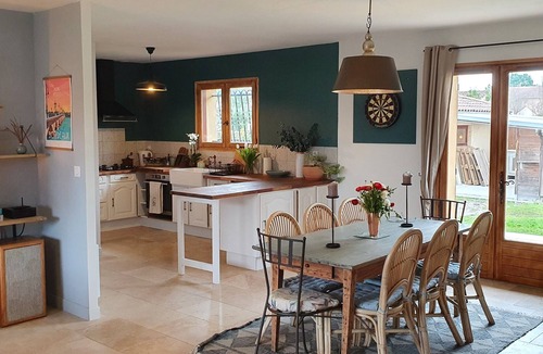 Biganos House | Chic country house