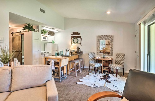 Salado Cottage | Chic Couple’s Retreat: Well-Appointed Salado Home!