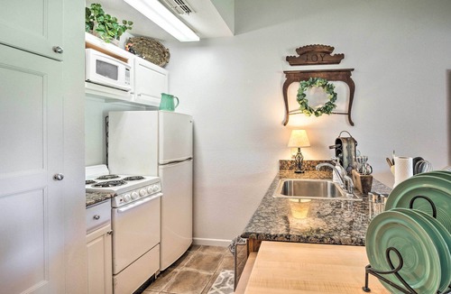 Salado Cottage | Chic Couple’s Retreat: Well-Appointed Salado Home!