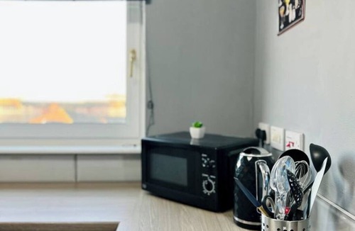 North Glasgow Apartment | Chic & Cozy 2-Bed Flat in Glasgow - Free Parking