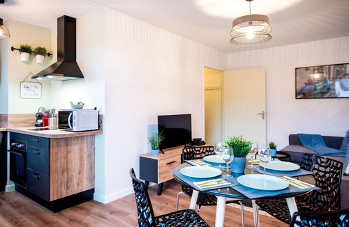 Saint-Gregoire Apartment | Chic & Cozy Apartment with Terrace + Private Parking
