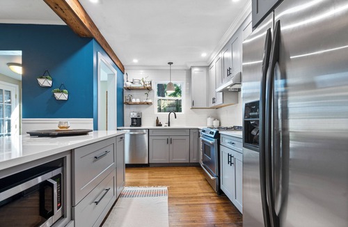 North Chattanooga House | Chic & Cozy North Chatt Getaway -1m to River