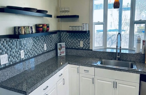 Watervliet House | Chic Cozy Suburban Sanctuary 5bdrm 2 bath Entire House!