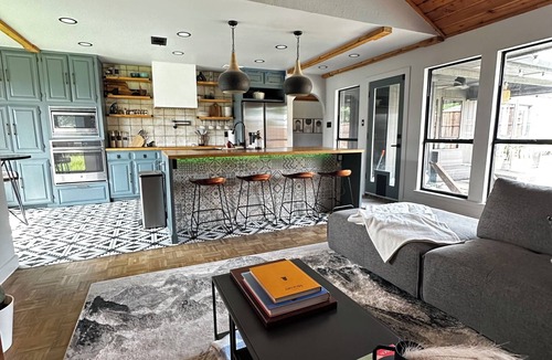 Far North Dallas House | Chic Dallas Getaway with a Pool, Hot Tub & Backyard Oasis, close to everything!