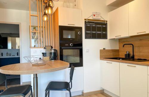 Saint-Didier-en-Velay Apartment | Chic & Dingo - Modern Apartment, Comfort, Wi-Fi