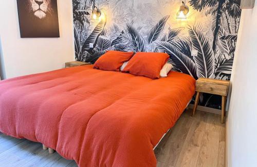 Saint-Didier-en-Velay Apartment | Chic & Dingo - Modern Apartment, Comfort, Wi-Fi