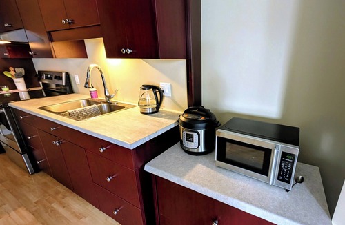 Campbellton Condo | Chic Downtown Campbellton Stay + Kitchen