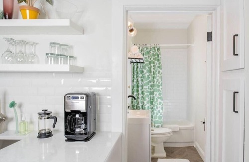 Appleton House | Chic Downtown House - Walk to Shops & Dining!