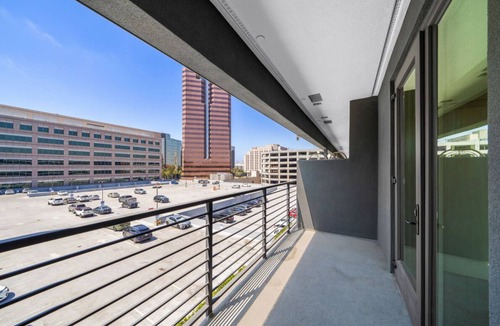 West Gateway Apartment | Chic Downtown Stay + Walk to Beach