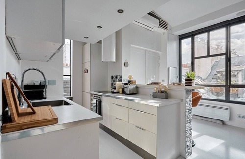 Bonne-Nouvelle Apartment | Chic duplex loft in the heart of Paris Montorgueil