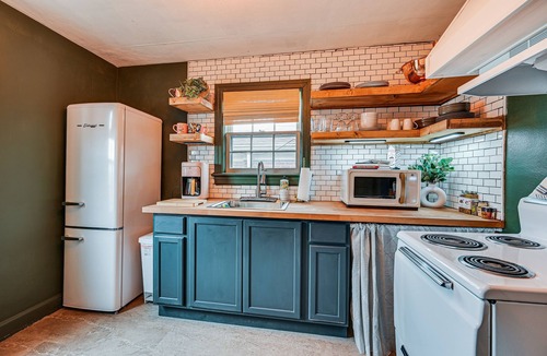 Elizabethtown Apartment | Chic Elizabethtown Apartment: Walk to Downtown!