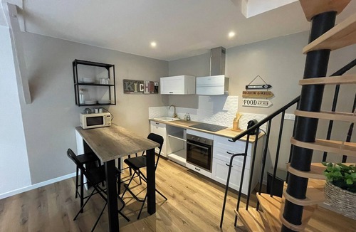 Chauvigny Apartment | Chic et Lumineux Dans le Bourg