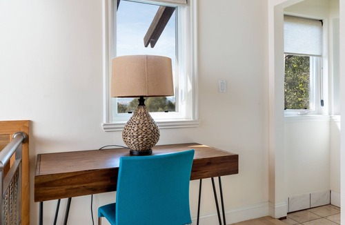 Claremont House | CHIC & EXCLUSIVE HOME IN GATED TRANQUIL SETTING WITH GORGEOUS VIEWS