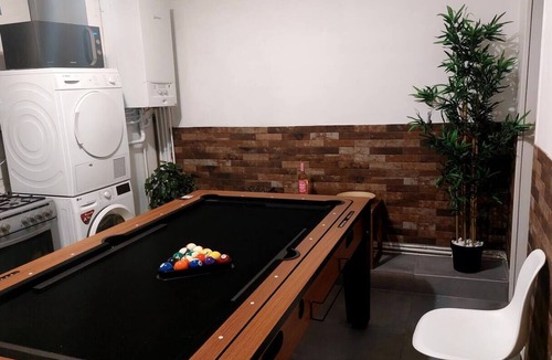 Aubervilliers Apartment | Chic F3 Paris Stade de France & La Villete, CDG - Metro 7