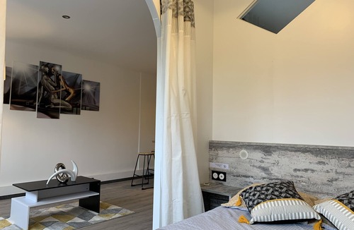 Downtown Le Havre Apartment | Chic facing the Saint Roch garden