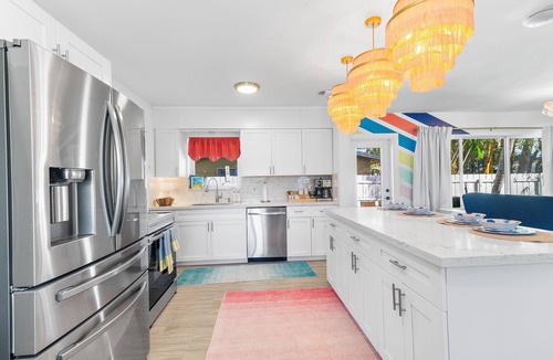 Wilton Manors House | Chic Getaway Near Wilton Drive l Heated Pool