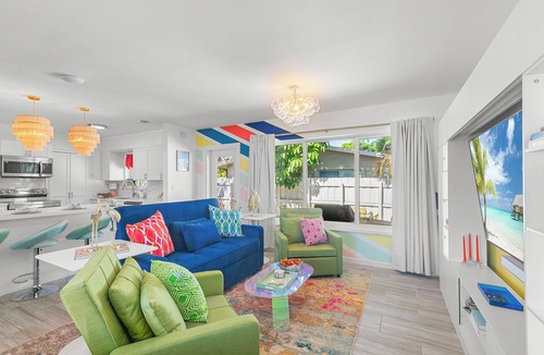 Wilton Manors House | Chic Getaway Near Wilton Drive l Heated Pool