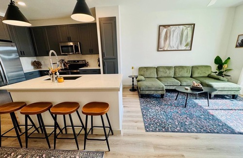 San Marcos Apartment | Chic Ground Level 1BR 1BA | Luxe Living