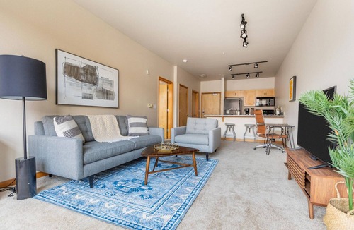 Pearl District Apartment | Chic Hillsboro Studio, by Blueground