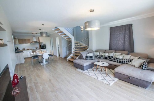 Mugeba Villa | Chic holiday home with pool , 2 km from the sea