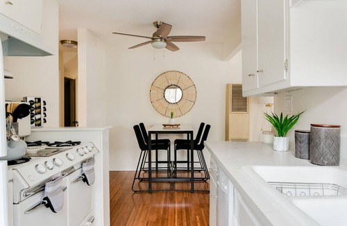 Beachwood Canyon Apartment | Chic Hollywood Hills Home