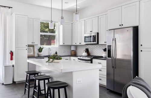 Govalle House | Chic Home Nr Downtown, Pets OK, Big Yard, Fire Pit
