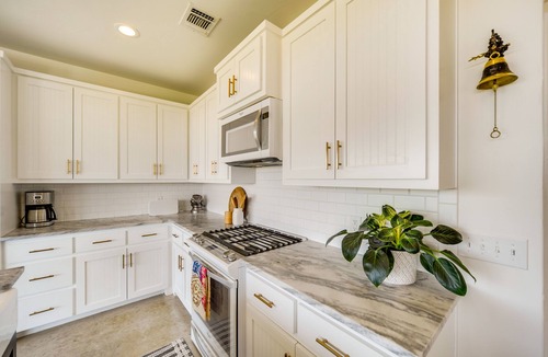 Spring Branch House | Chic House in Spring Branch w/Lush Outdoor Space!