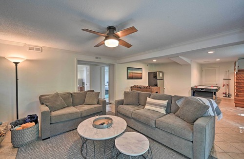 Townville House | Chic House w/Private Dock on Lake Hartwell!
