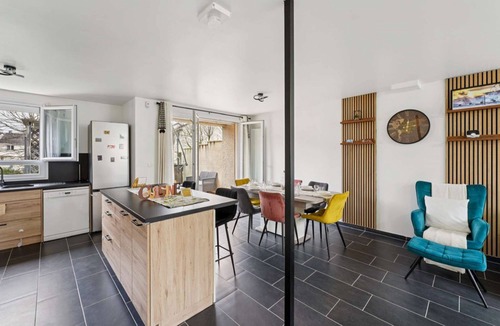 Herblay House | Chic house with a master suite, parking, terrace, and garden