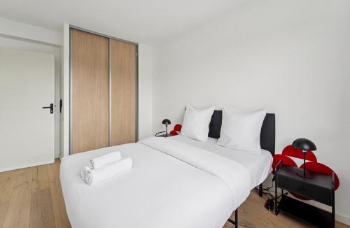 Herblay House | Chic house with a master suite, parking, terrace, and garden