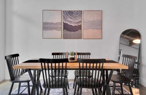 Judson Apartment | Chic Industrial Vibes 2BR 2BA